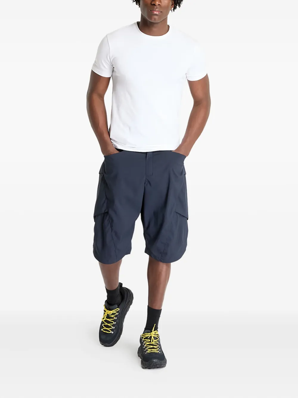 Poutnik by Tilak Cargo shorts - Blauw