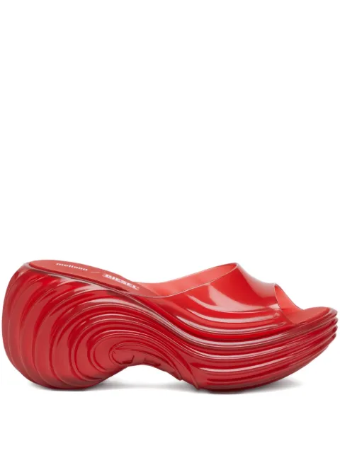 Diesel صندل بنعل بلاتفورم مموج x Melissa
