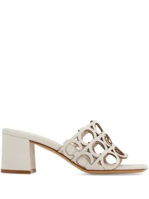 Ferragamo sandalias Gancini con aberturas y hebilla