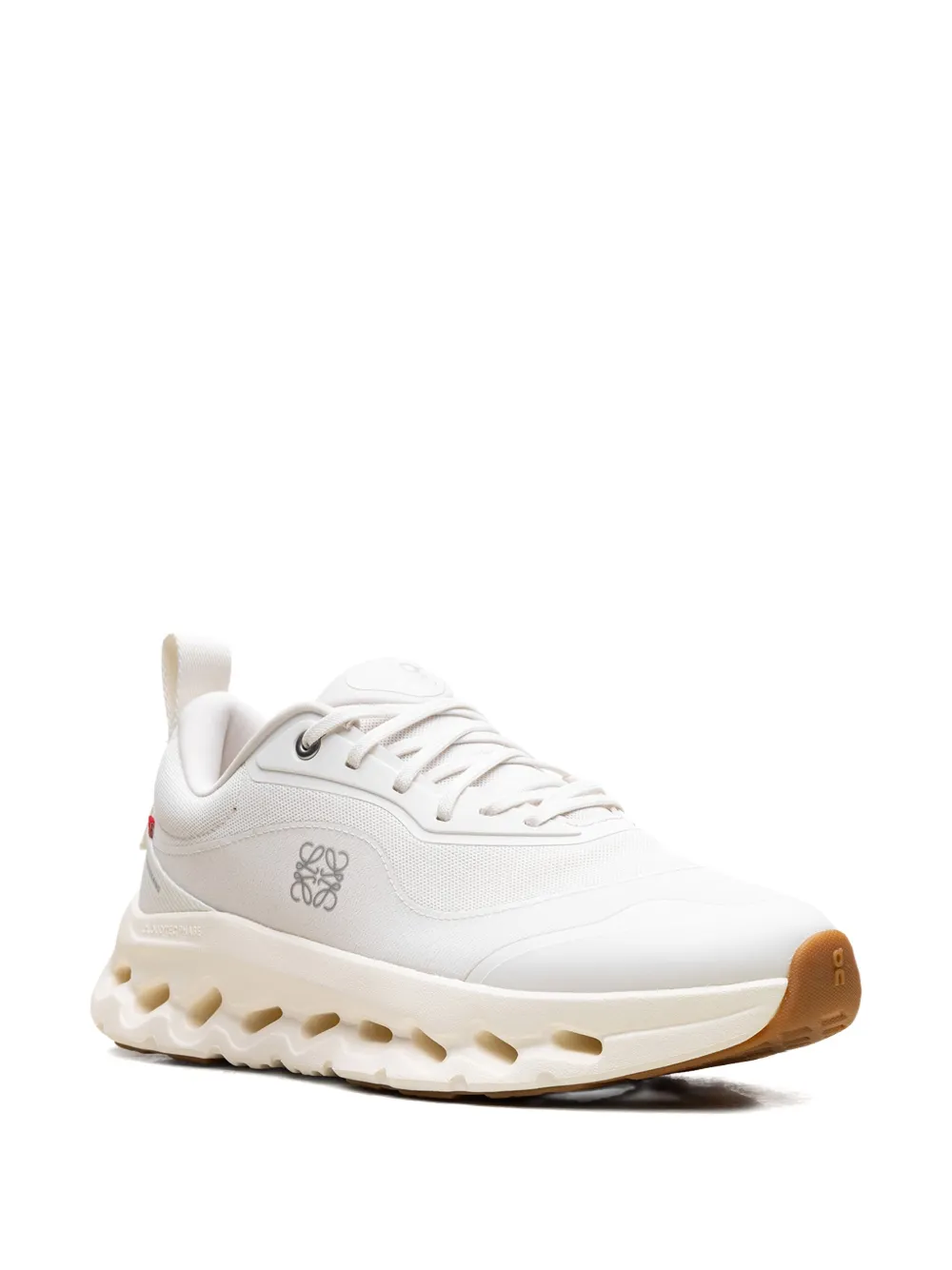 On Running x Loewe Cloudtilt 2 "All White" | Low-Tops | Image 2