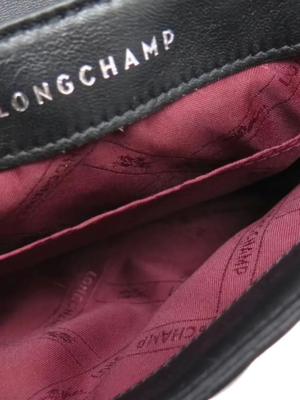 Longchamp Gewatteerde crossbodytas met kettingband Zwart