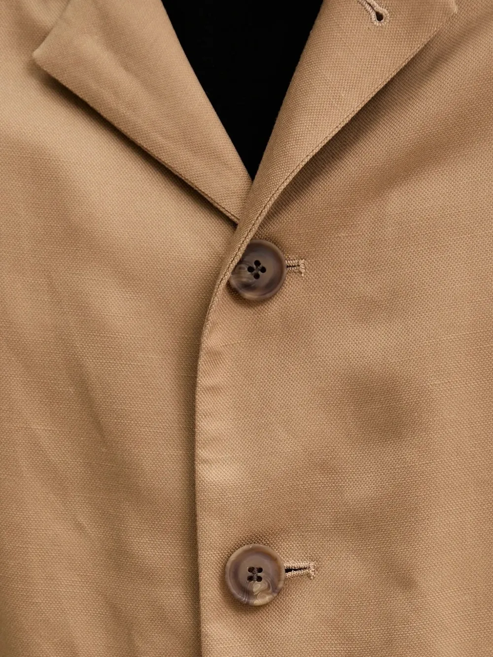 HUGO Pak met enkele rij knopen Beige