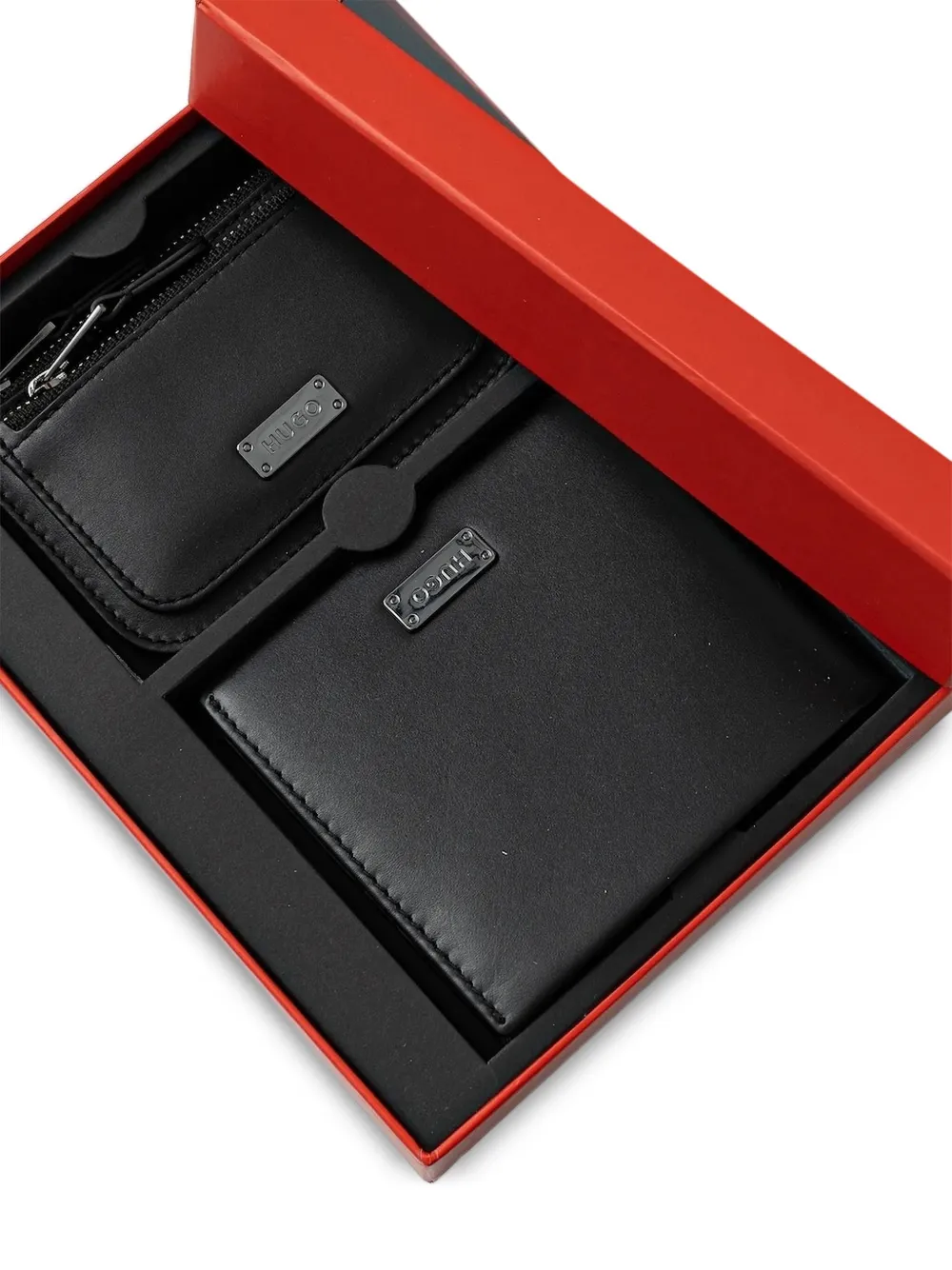 Hugo Boss Zip-fastening Leather Wallet In Black