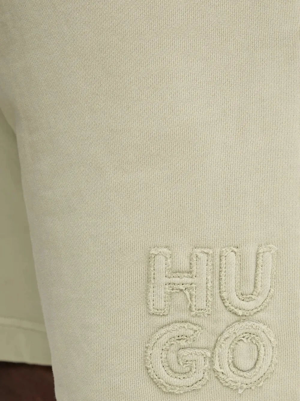 HUGO logo-embroidered shorts Groen