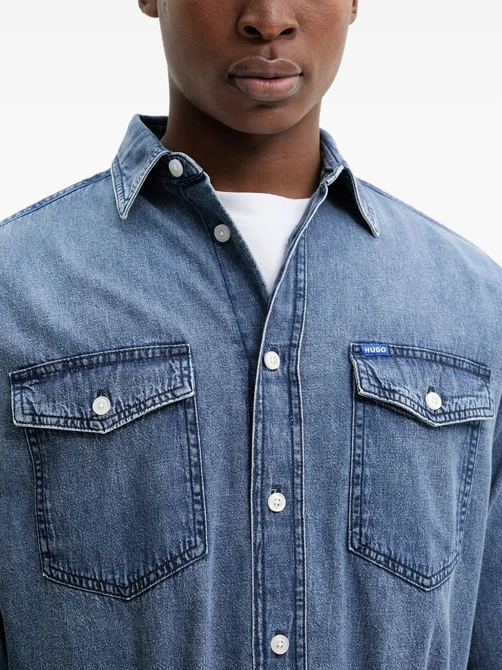 HUGO double-pockets denim shirt Blauw