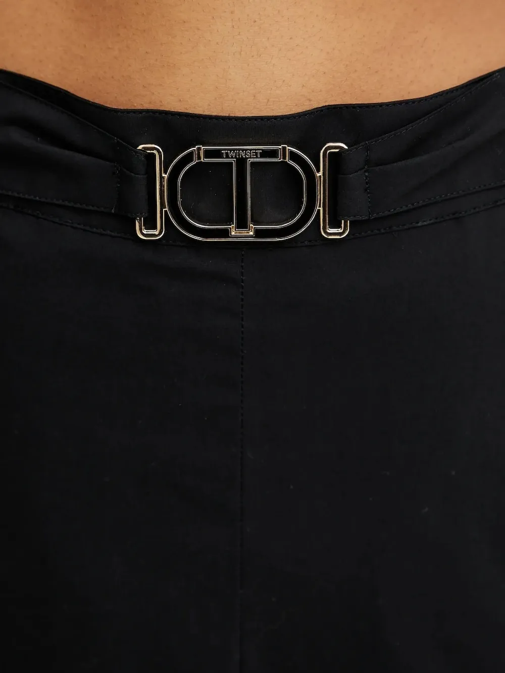 TWINSET pleated logo-buckle trousers Zwart