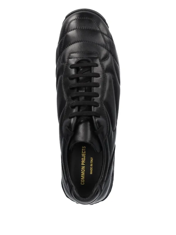 Common Projects Soccer レザースニーカー | ブラック | FARFETCH JP