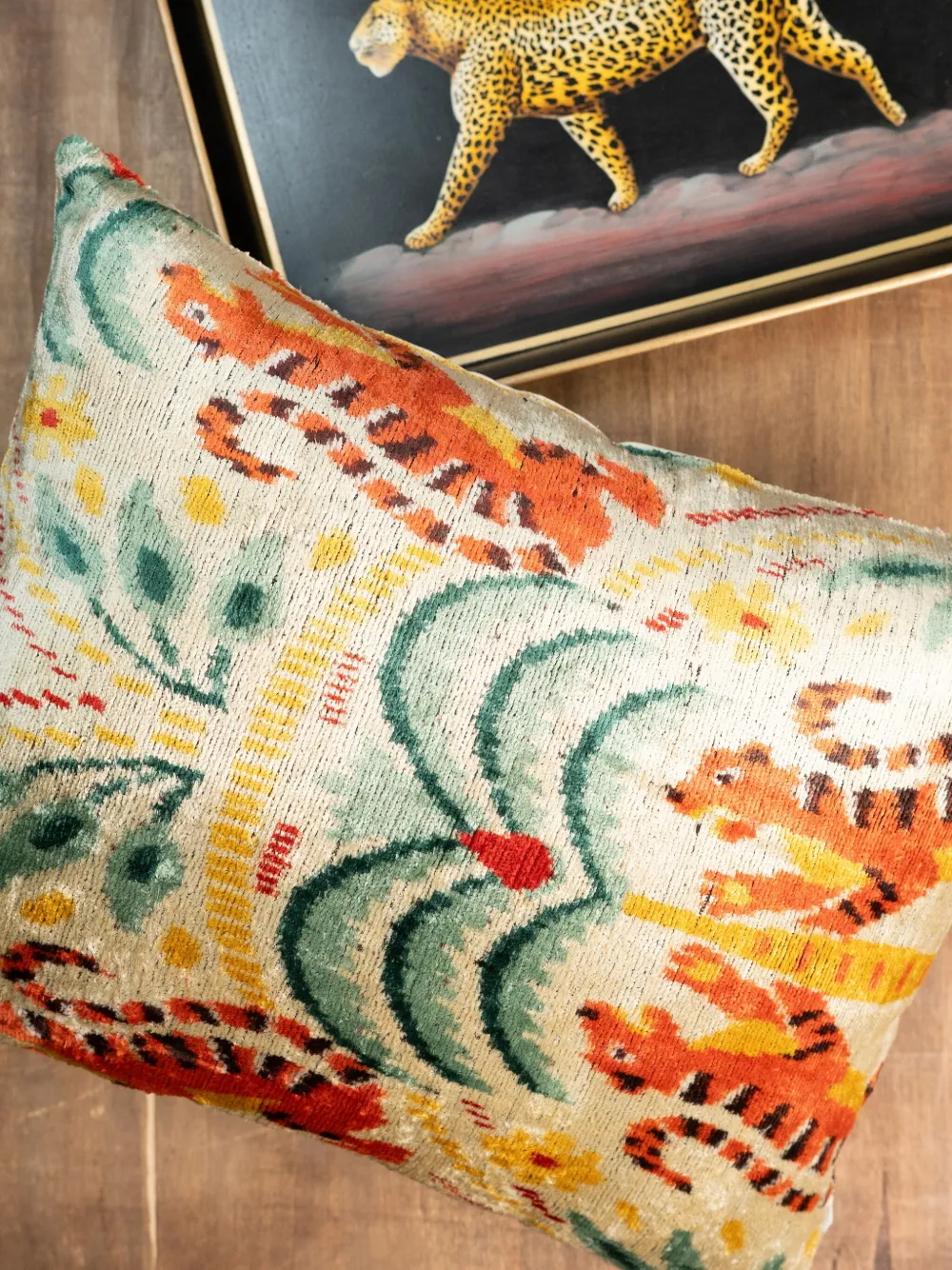 Les-ottomans Tiger-embellished Decorative Cushion
