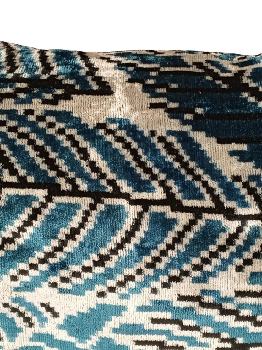 Les-Ottomans leaf-patterned decorative cushion | Cojines | Image 2