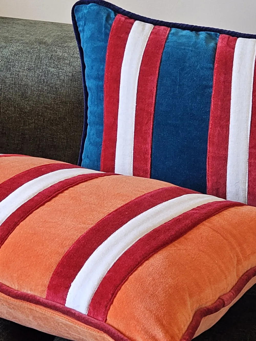 Les-ottomans Striped Velvet Cushion (60cm X 40cm)