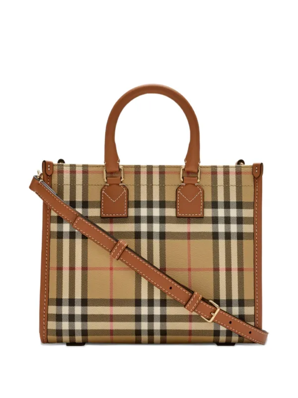 18日まで特売セールレア　良品 burberry ハンドバッグ　ミニバッグ可愛い BURBERRY バーバリー ミニ フランシス ハンド/ショルダーバッグ