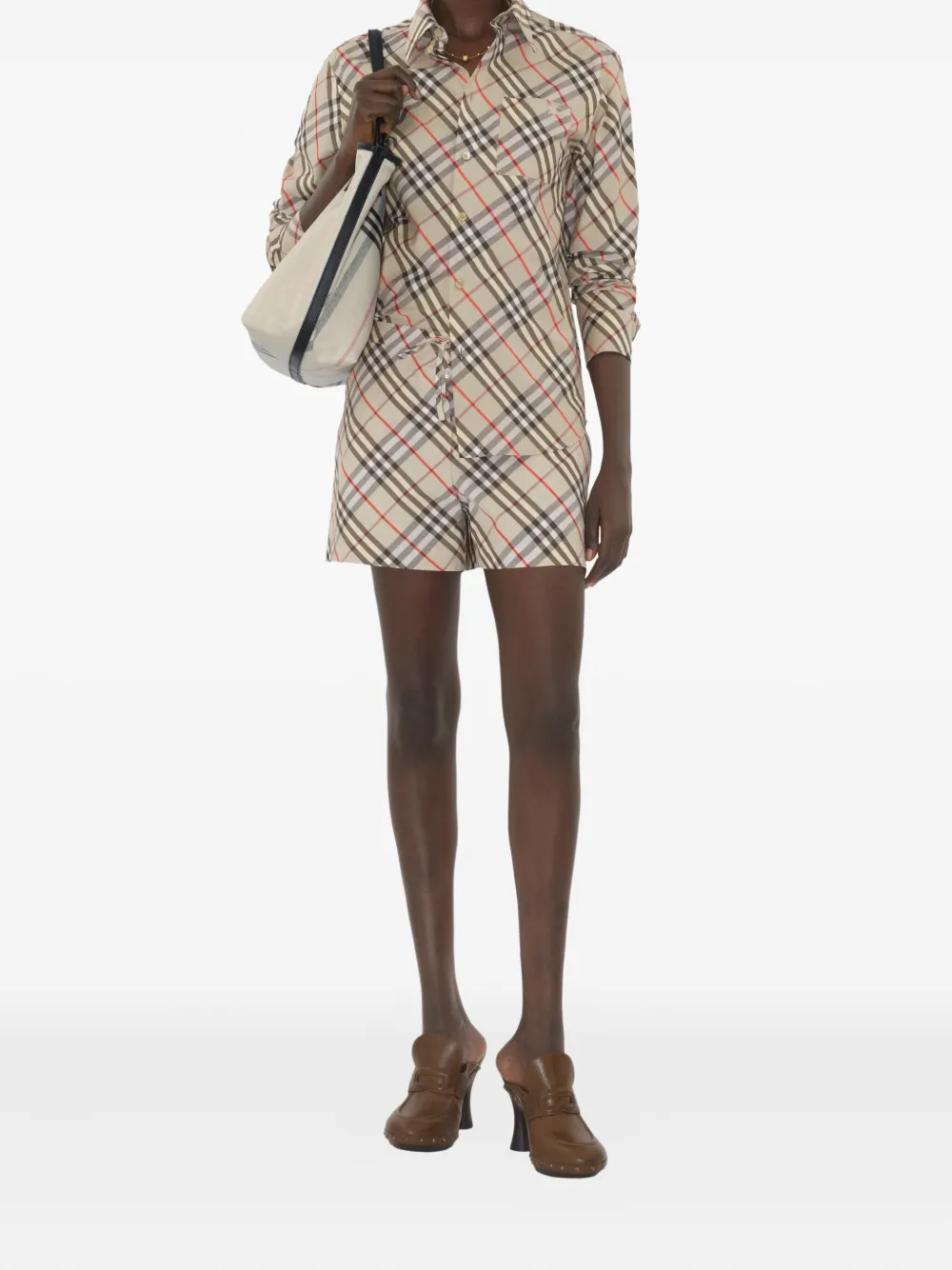 Burberry Geruite shorts Beige