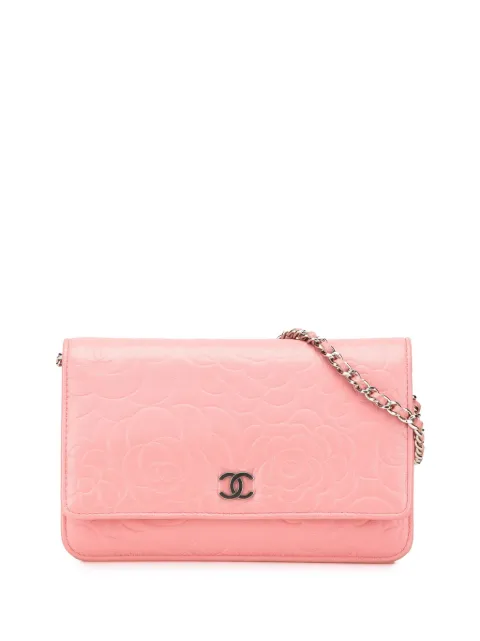 CHANEL Pre-Owned bolsa crossbody Camellia Wallet On Chain de piel de cordero en relieve 2012