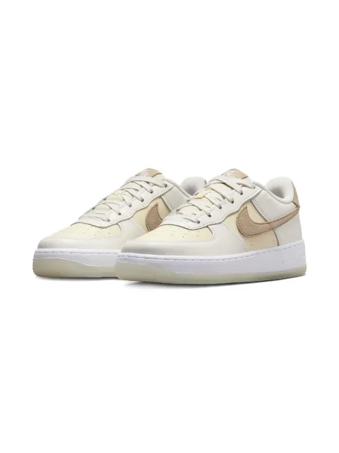 Nike Kids baskets à empiècement en daim