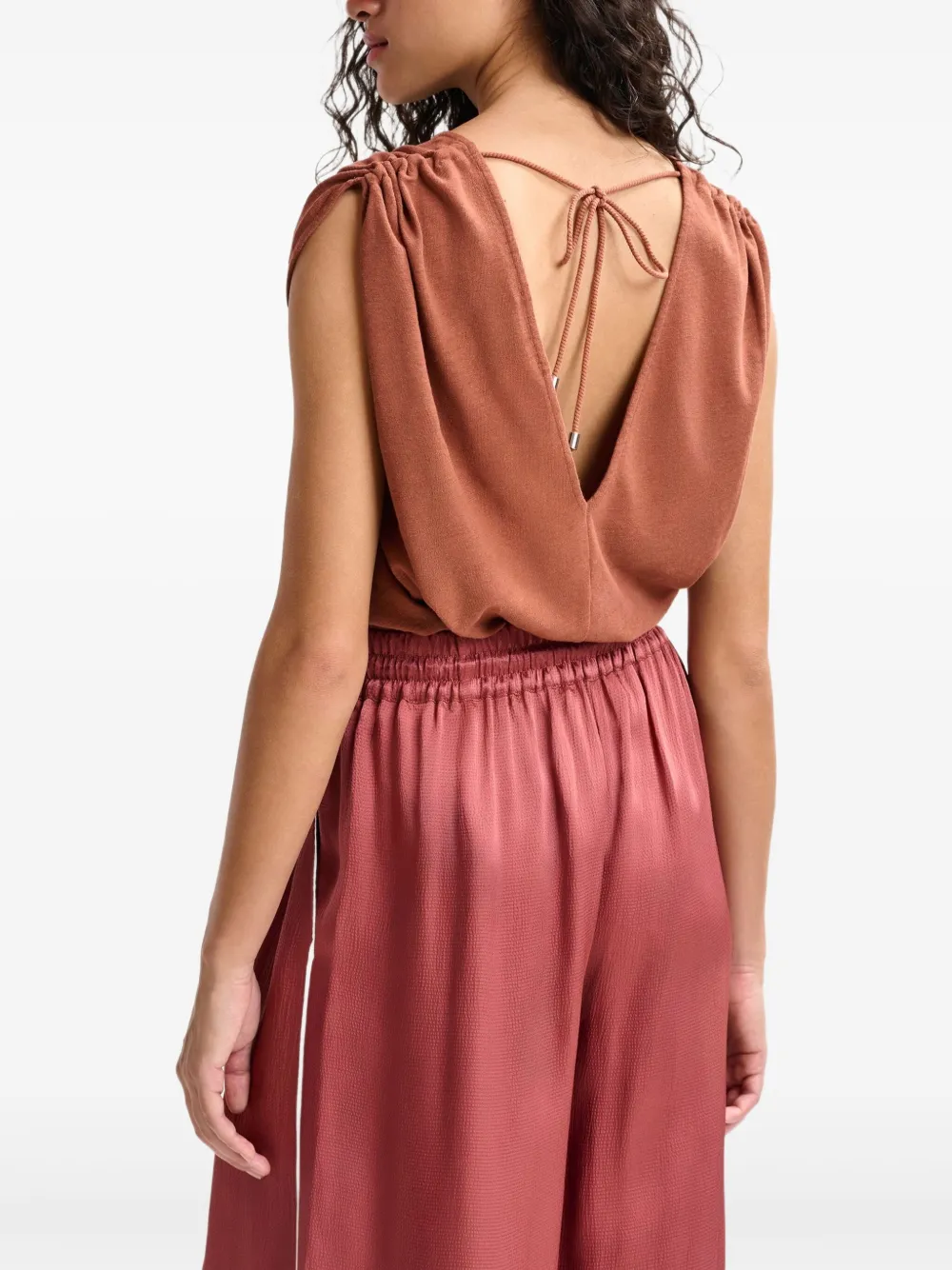 Essentiel Antwerp Hooly T-shirt Bruin