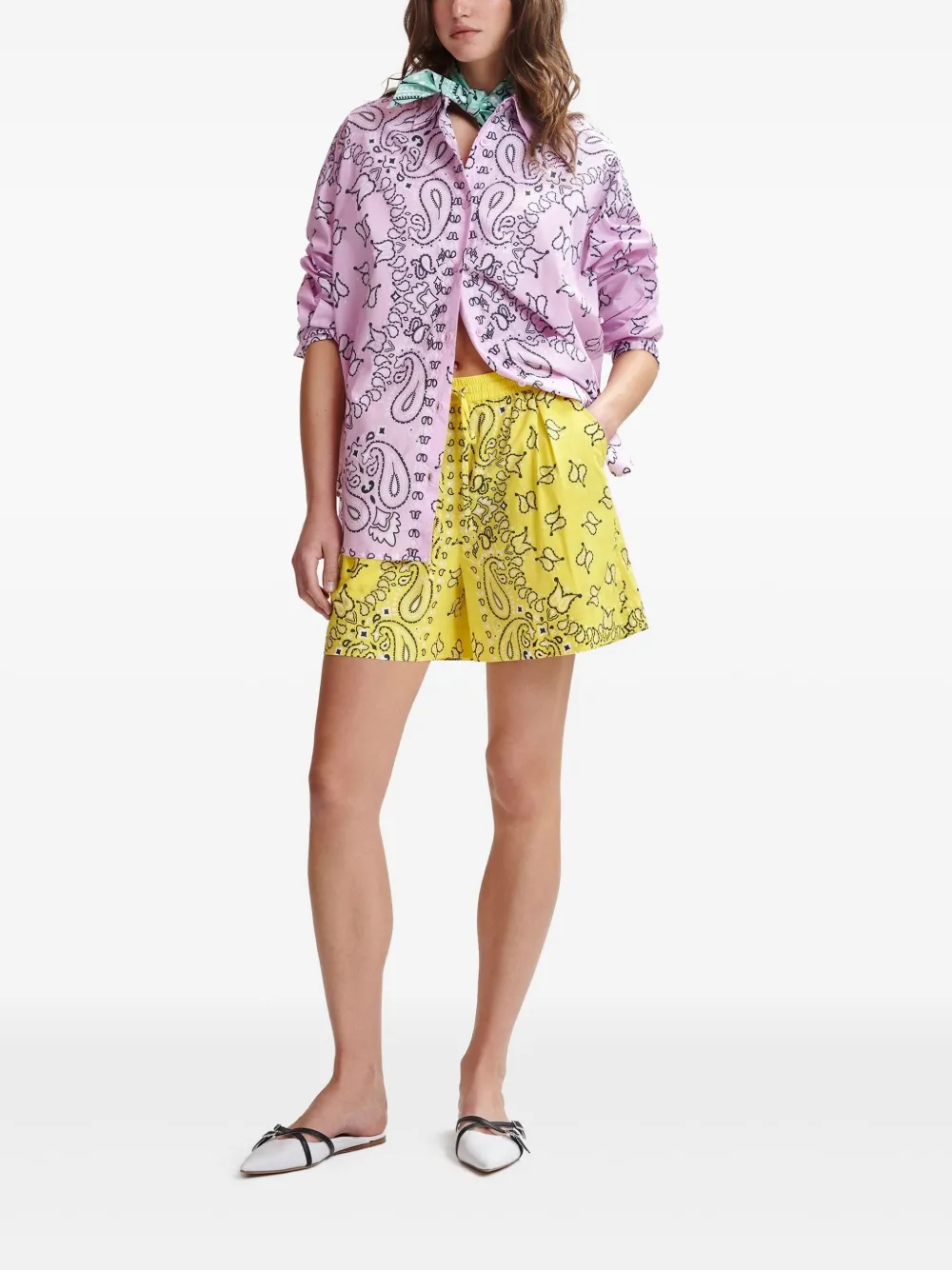 Essentiel Antwerp Hissels shorts | Short Shorts | Image 2