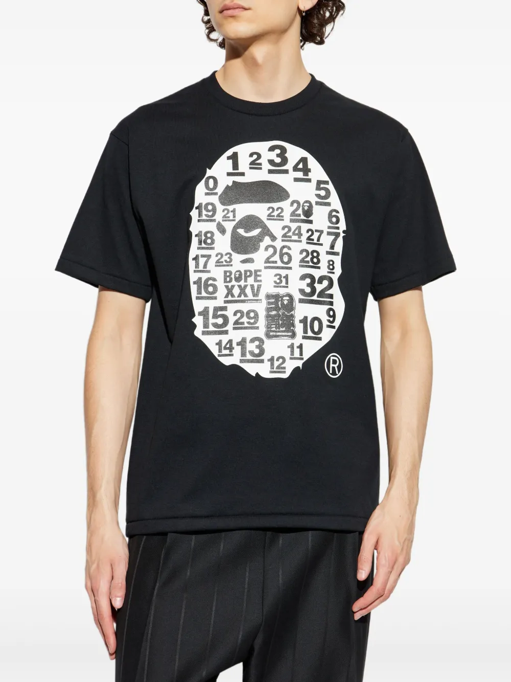 A BATHING APE 32nd Anniv. Big Ape Head T-shirt met print Zwart