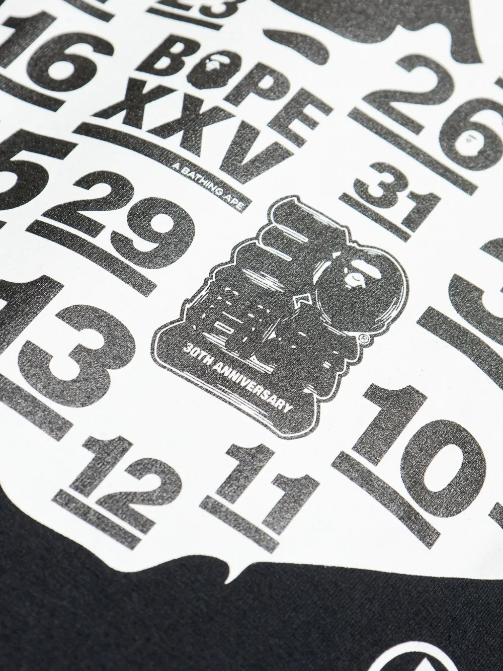 A BATHING APE 32nd Anniv. Big Ape Head T-shirt met print Zwart