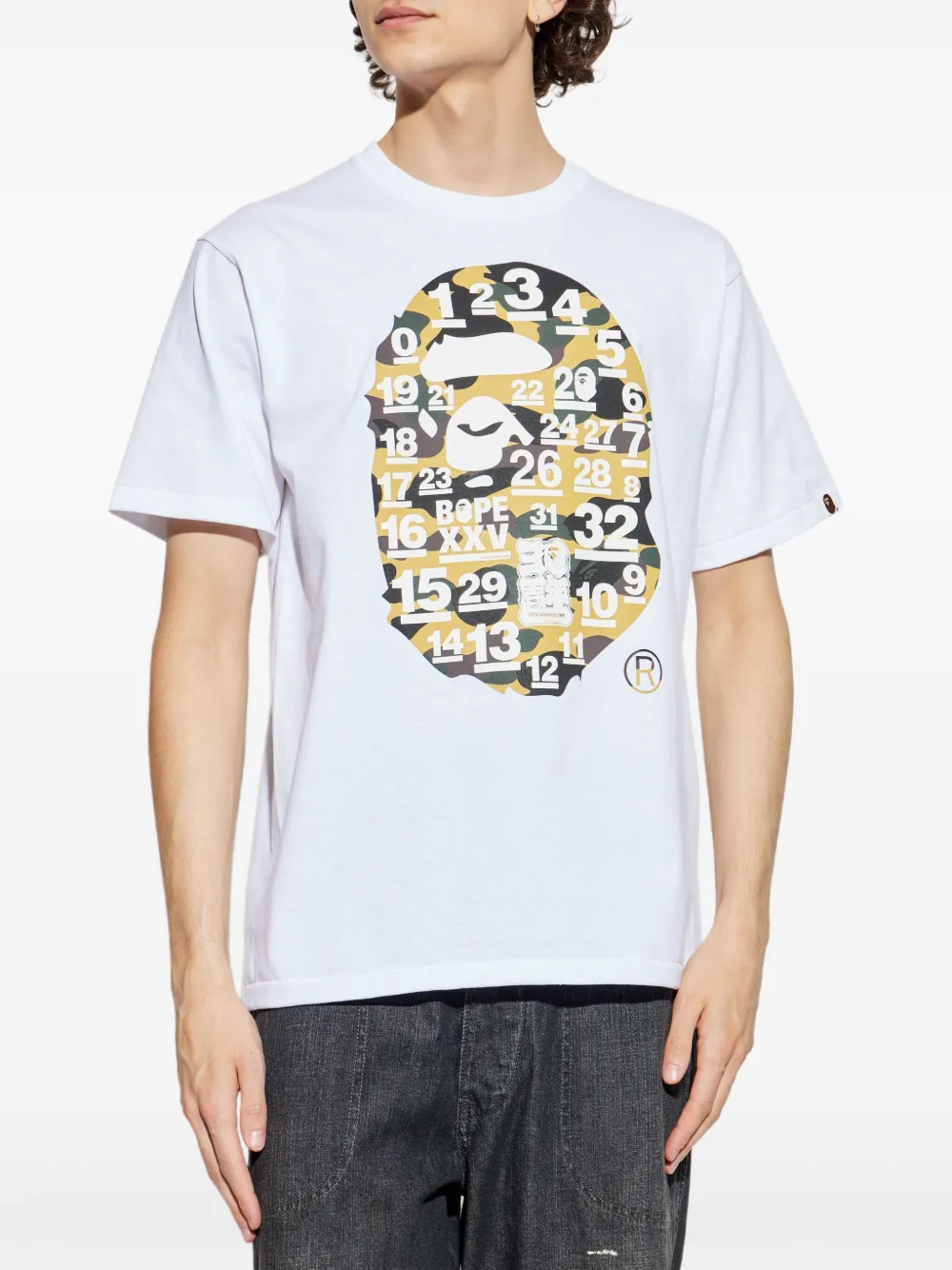 A BATHING APE 32nd Anniv. Big Ape Head T-shirt met print Wit