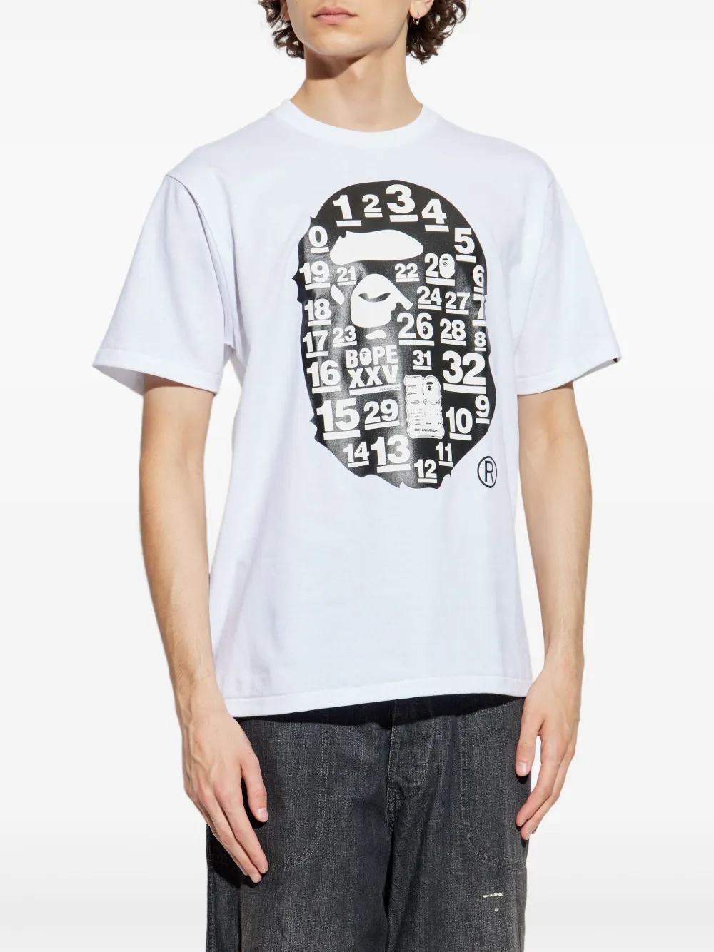 A BATHING APE 32nd Anniv. Big Ape Head T-shirt met print Wit