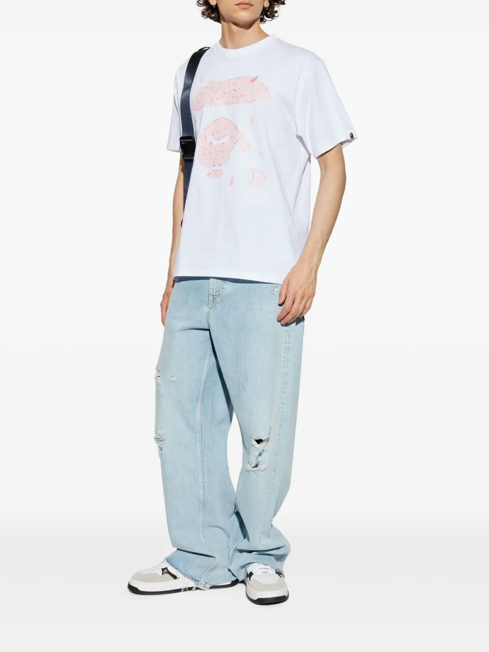 A BATHING APE® Sakura T-shirt | Playeras | Image 2