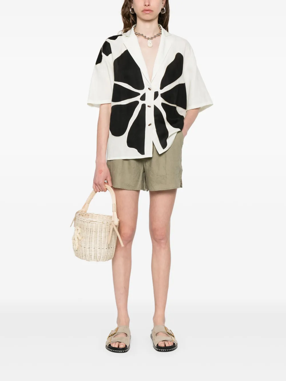 Closed linen shorts | Short Shorts | Image 2