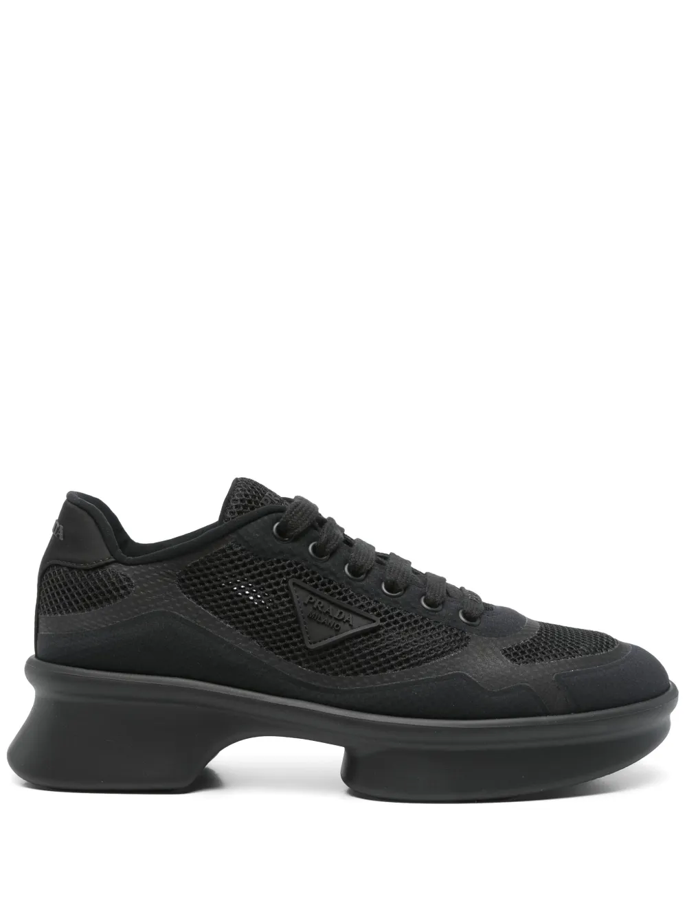 Prada Sneakers met logo Zwart