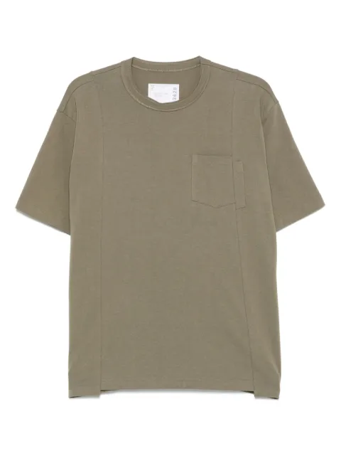 sacai playera con paneles y bolsillo