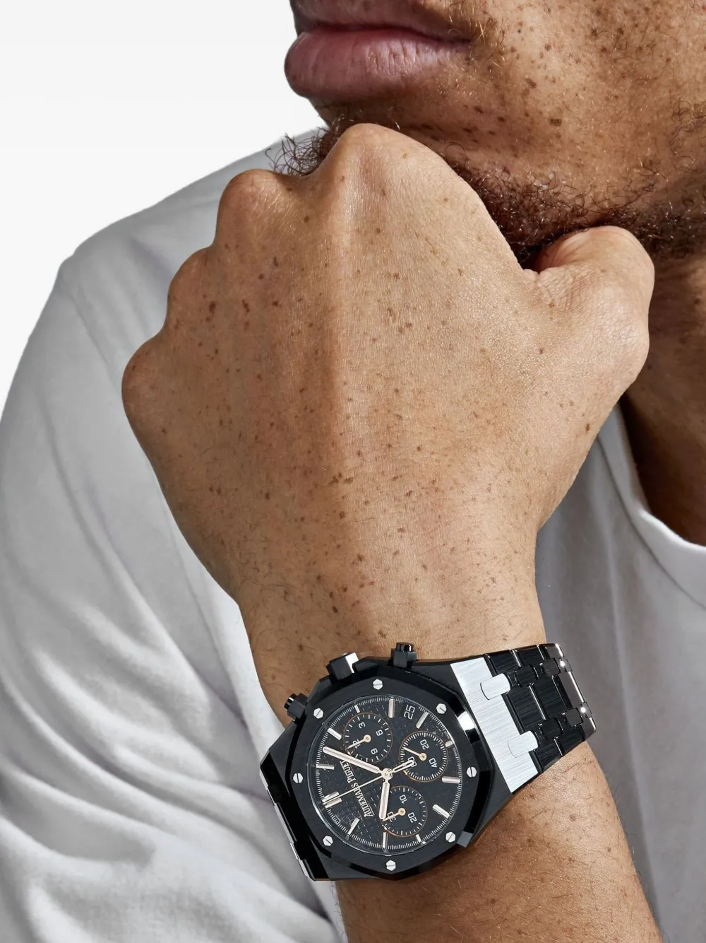 Audemars Piguet pre-owned Royal Oak Chronograph 41mm | Pre-Owned Sports Watches | Image 2