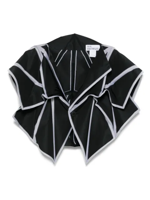132 5. Issey Miyake No.5-jacquard jacket 