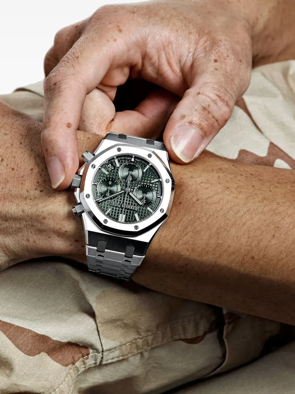 Audemars Piguet 2025 Royal Oak Chronograph 41mm | Men | Image 2