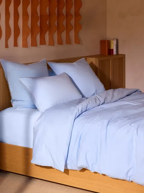 Lacoste embroidered-logo blanket