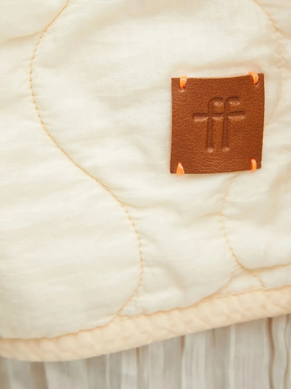 Forte Bomberjack met geborduurde bloemen Beige