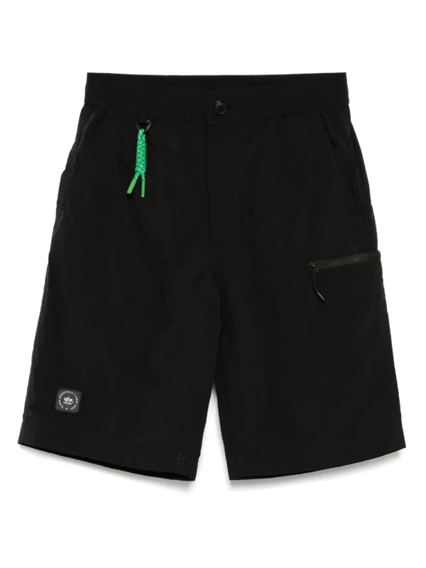 Izzue ロゴパッチ ショートパンツ | ブラック | FARFETCH JP