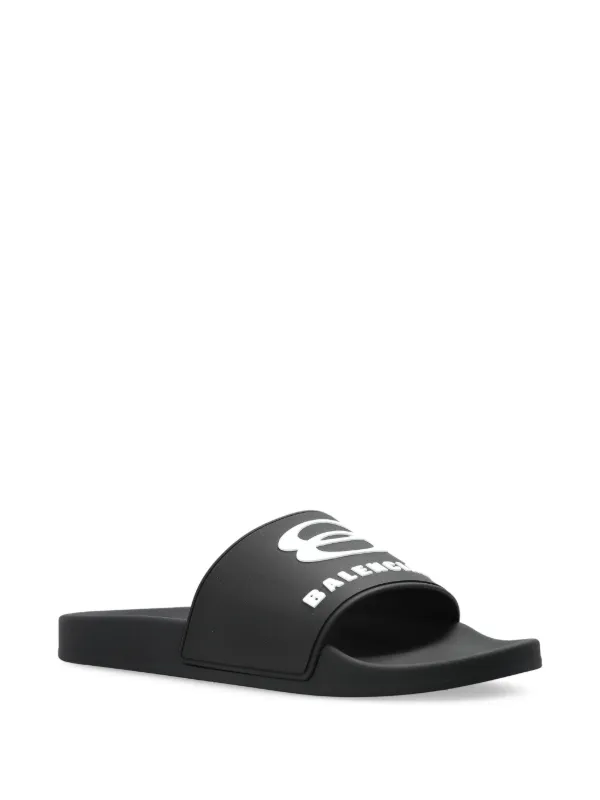Balenciaga ロゴ サンダル | ブラック | FARFETCH JP