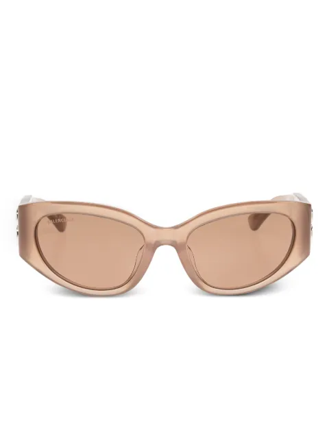 Balenciaga Eyewear نظارة شمس 'بوسي'