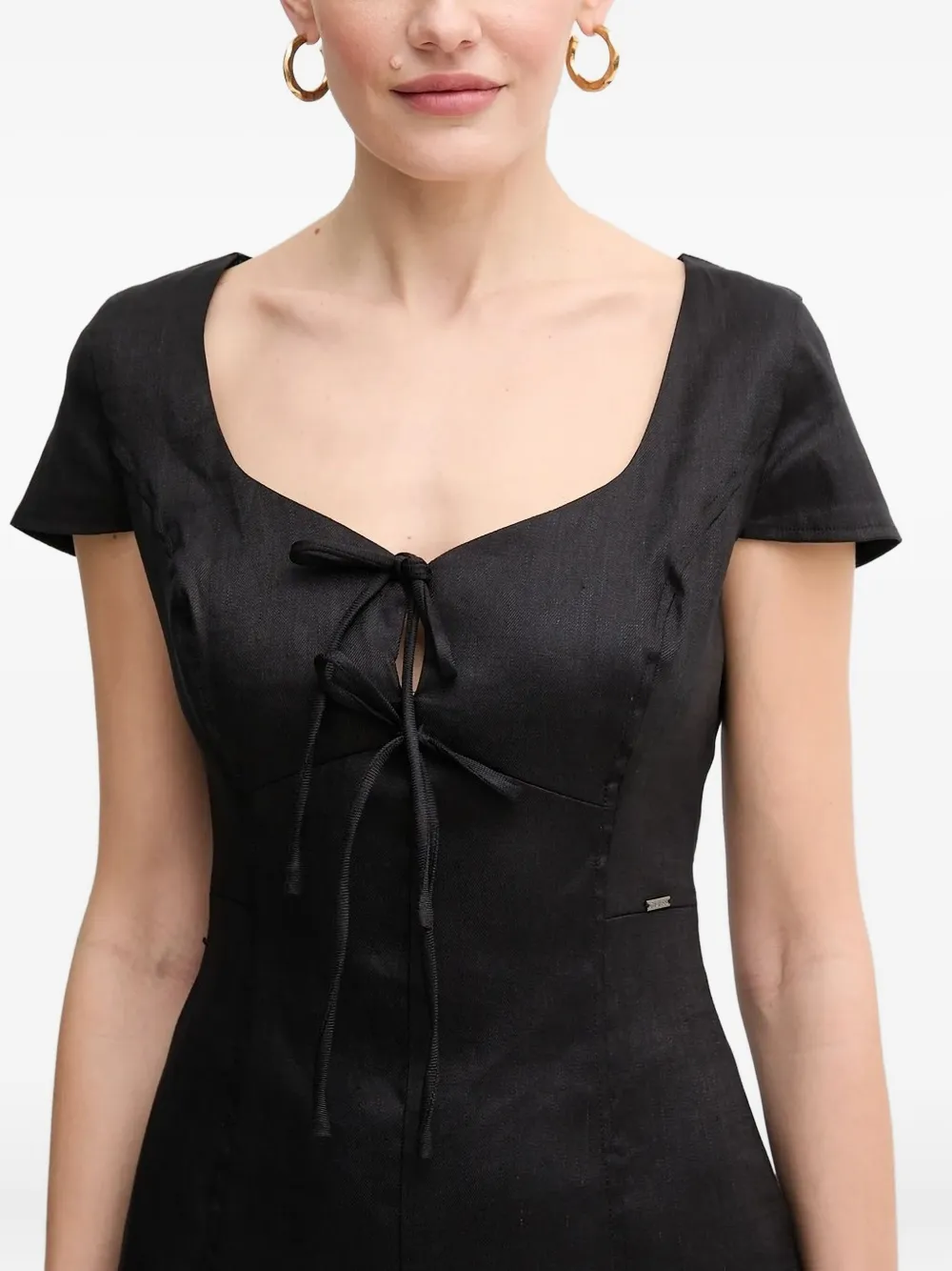 Guess Usa Sweetheart-neck Short-sleeve Dress In Black