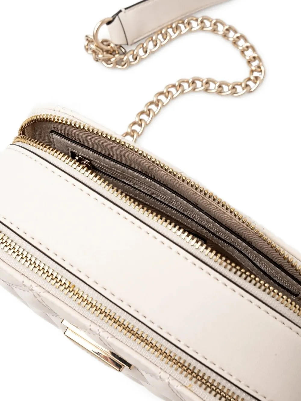 GUESS USA Giully gewatteerde crossbodytas met ketting Wit