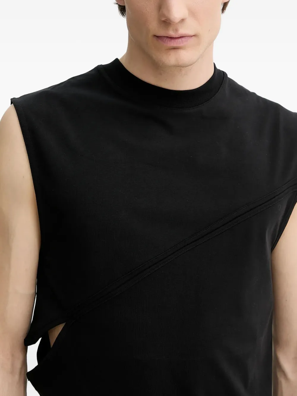 Heliot Emil Cut-out Seam Detail Vest In Black