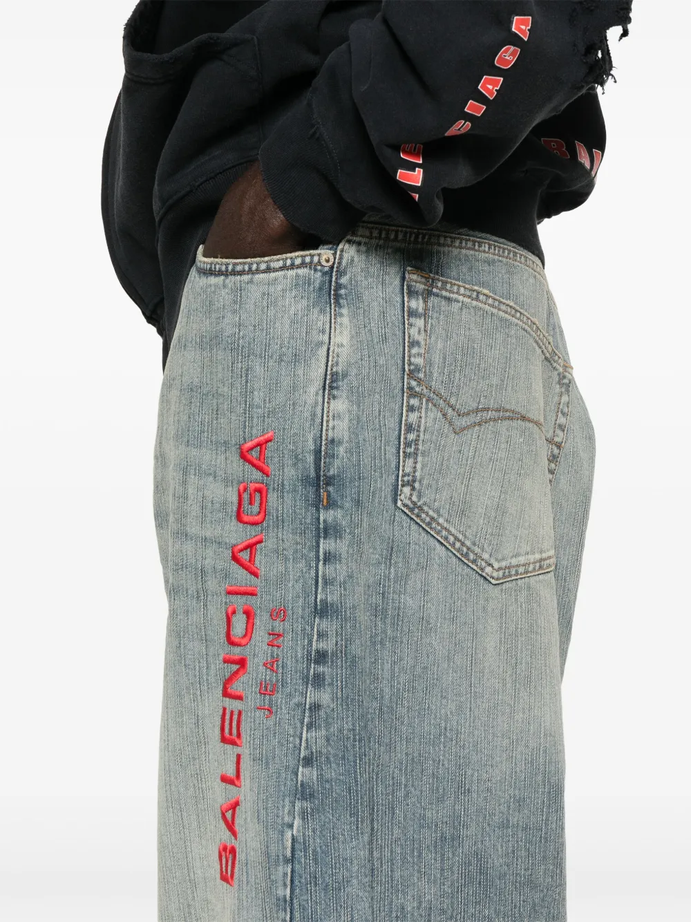 Balenciaga Jeans met geborduurd logo Blauw