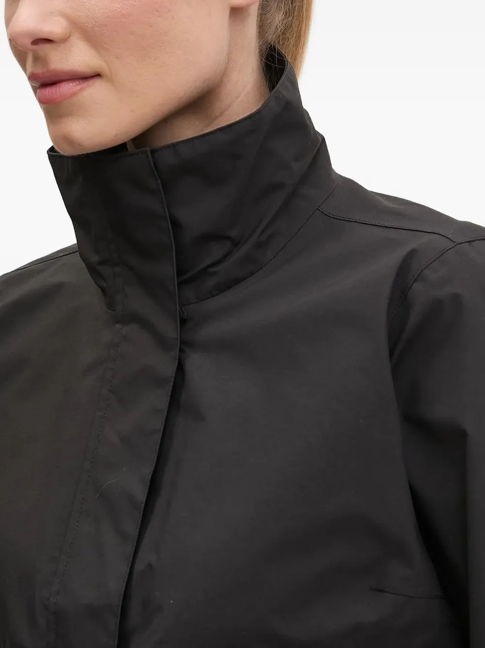 Helly Hansen high-neck flap-pocket jacket Zwart