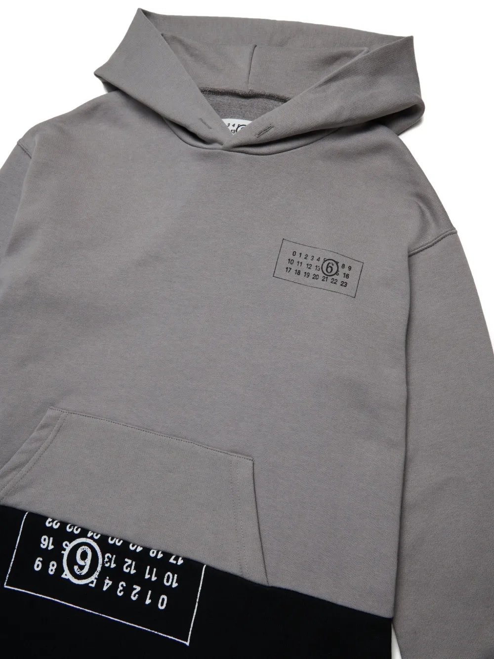 MM6 Maison Margiela Kids Katoenen jurk met Numbers-patroon Grijs