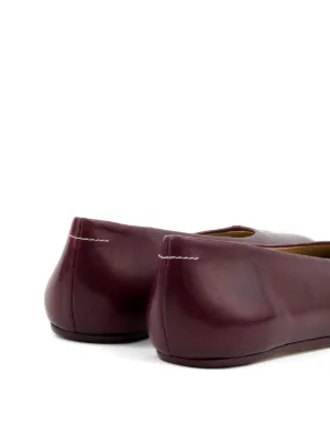 MM6 Maison Margiela ステッチアウト フラットシューズ | レッド