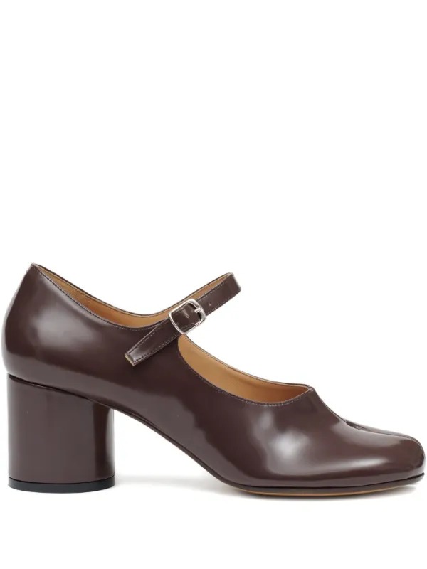 Maison Margiela Tabi Leather Pumps in Brown