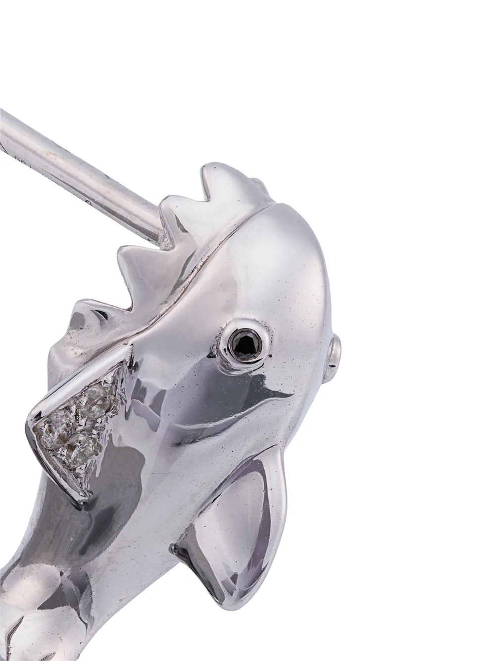 фото Yvonne léon 18k white gold and diamond mini shark stud