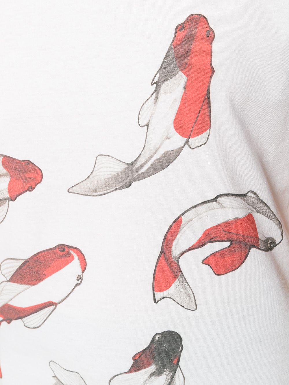 фото Ioana ciolacu koi t-shirt