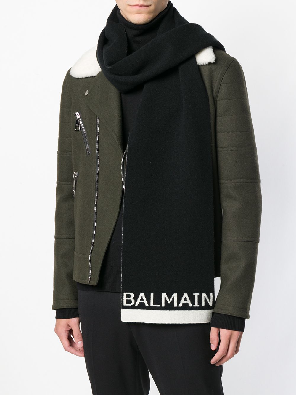 фото Balmain logo knit scarf