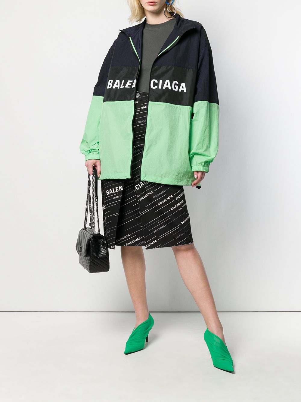 фото Balenciaga куртка на молнии с логотипом