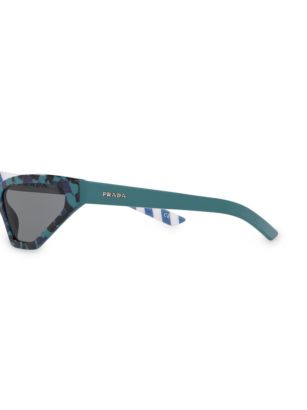 фото Prada eyewear солнцезащитные очки disguise с камуфляжным узором