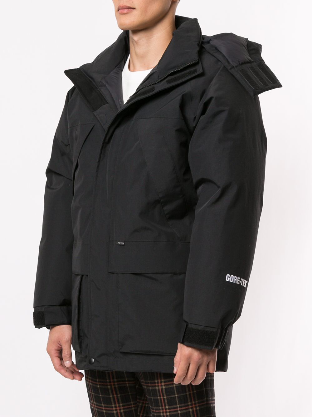 фото Supreme пуховик gore-tex 700-fill